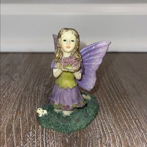 The Fairy Collection by Dezine- flower girl Purple Fairy Figurine with Flowers